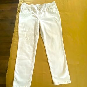 White Denim Chico’s Jeggings Sz 3